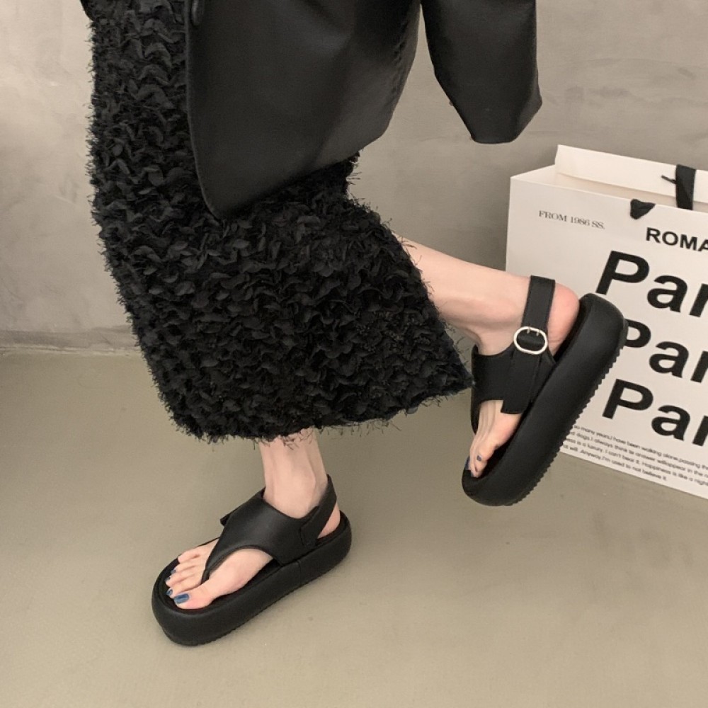 Women's Premium Black Synthetic Cover Sandals - Adjustable Buckle Strap, Mid-Heel Open-Toe Design with Cushioned Insole & Non-Slip Rubber Sole for Casual to Formal Occasions, Summer Footwear, Stylish Footwear, Durable Construction, Comfortable Footwear, Summer Shoes